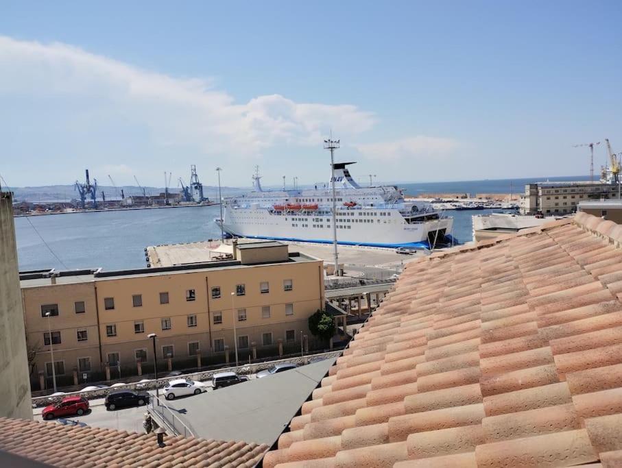 La Finestra Sul Porto Apartment Ancona Luaran gambar