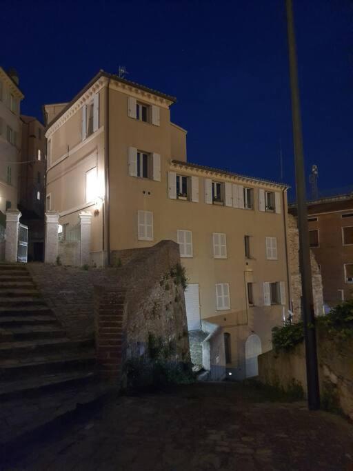 La Finestra Sul Porto Apartment Ancona Luaran gambar