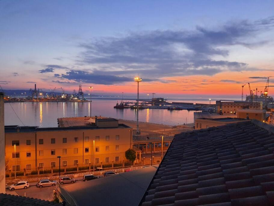 La Finestra Sul Porto Apartment Ancona Luaran gambar