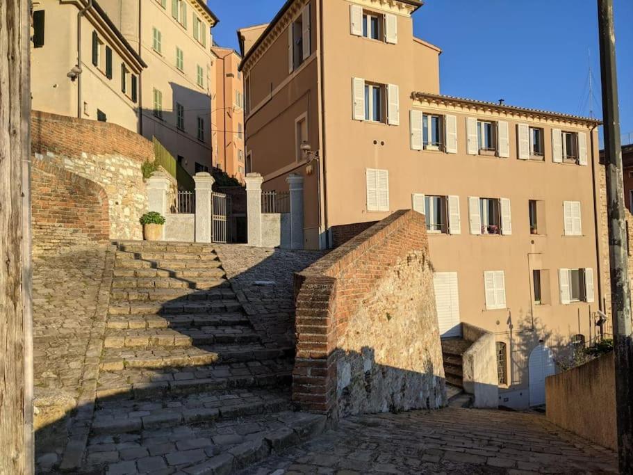 La Finestra Sul Porto Apartment Ancona Luaran gambar